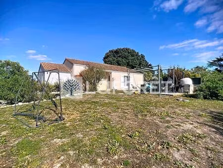 vente maison piscine à saint-martin-de-sanzay (79290) : à vendre piscine / 118m² saint-mar