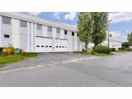 location bureau lisses 91090