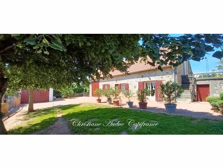 charolles à 5 minutes  maison en pierres  rénovée  de 128 m² avec grange attenante aménage