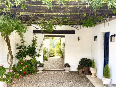 maison avec vue panoramique et calme absolu