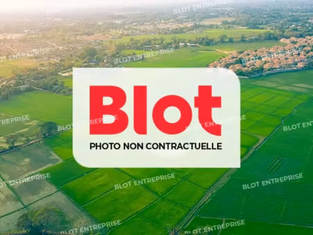 a vendre - terrain constructible - 6 250 m²