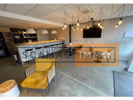 entrepôt de 1375m²