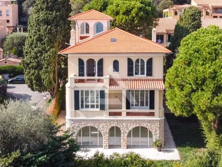belle maison - saint jean cap ferrat - proche du port