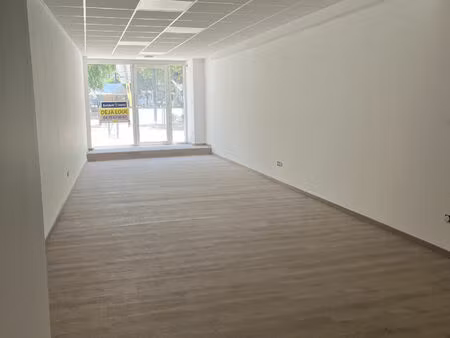 location commerce 42 m² à annonay (07100)