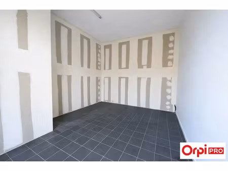 local d'activite a louer