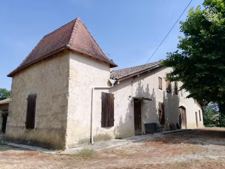 corps de ferme typique gersois à rénover – fleurance (32 sud de france)