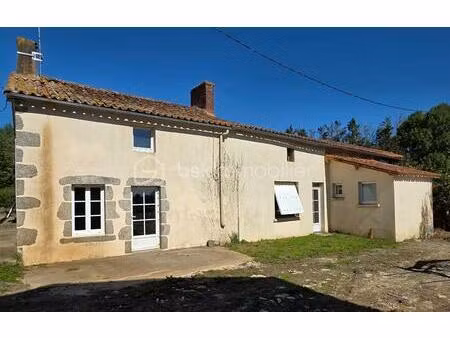 corps de ferme de 124 22 m² à scille