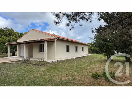 vente maison 4 pièces 87.9 m² à les gonds (17100)  185 000 €