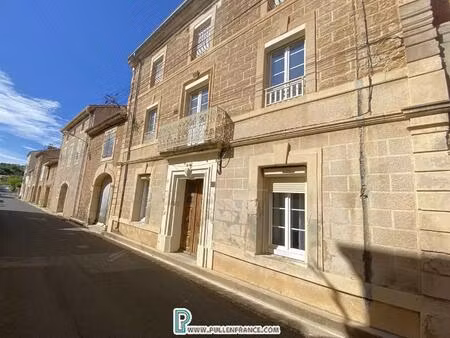 elégante maison de vigneron rénovée dans un village de l'hérault
