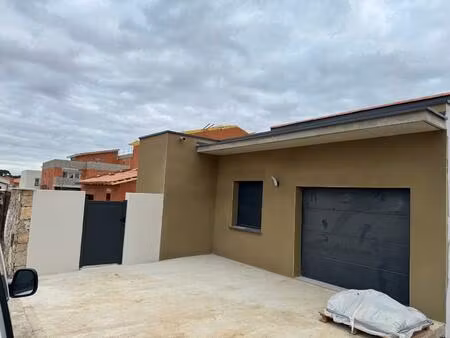 a vendre - portiragnes - villa neuve t3 d'environ 70 m2 sur 260 m2 de terrain avec garage