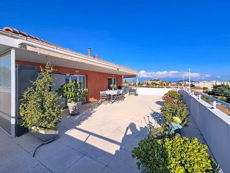 la garde - t3 de 85 m2 - terrasse 100m² vue panoramique - 2 pkgs ss terrain - au calme