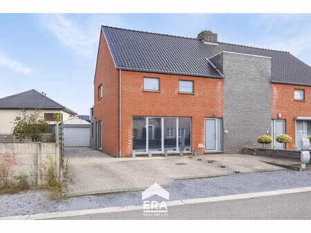 commercieel te koop in oudsbergen met 2 slaapkamers