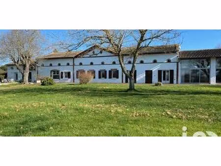 maison avec piscine et terrasse belberaud (31)