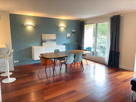 appartement meublé 3 pièces - saint cloud - 80 m²