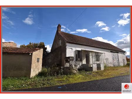 longère à rénover avec fort potentiel :