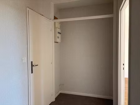 location appartement 2 pièces 50 m² à la châtre (36400)