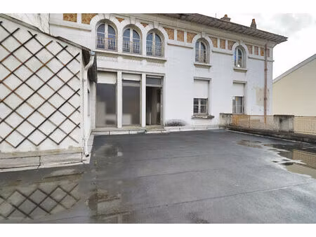 vente immeuble 400m2 châlons-en-champagne 51000 - 192500 € - surface privée