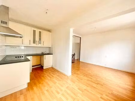 vente appartement 4 pièces à la chapelle-sur-erdre (44240) : à vendre 4 pièces / 96m² la c