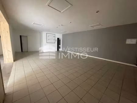 a louer - local commercial 240m² à roissy-en-brie
