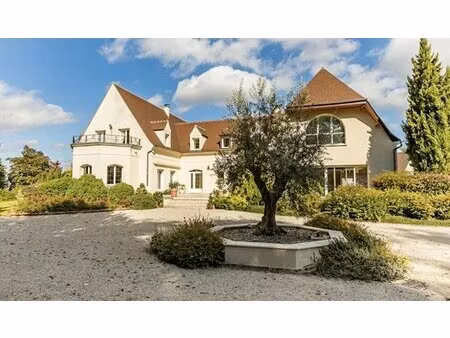 villa d’exception à rouville – élégance  volumes et prestations rares à 1h de paris