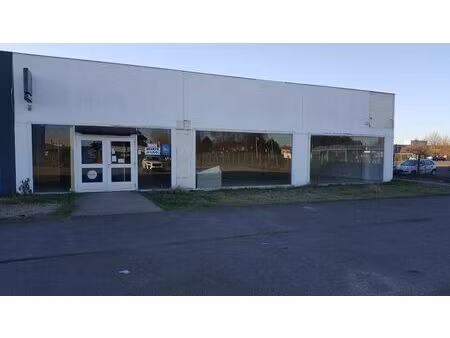 location commerce 1038 m² à béthune (62400)