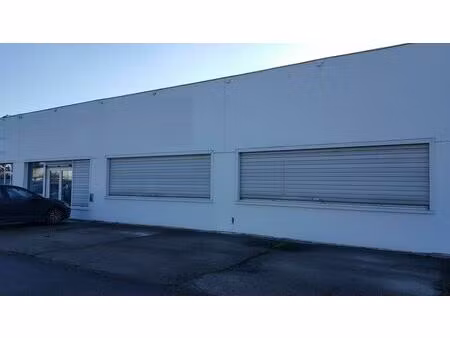 location commerce 219 m² à béthune (62400)