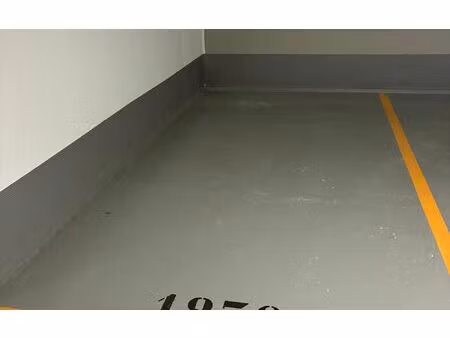 stationnement antony 11.83 m² t- à vendre  20 000 €