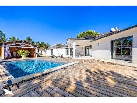 maison de luxe à vendre à cabanac-et-villagrains