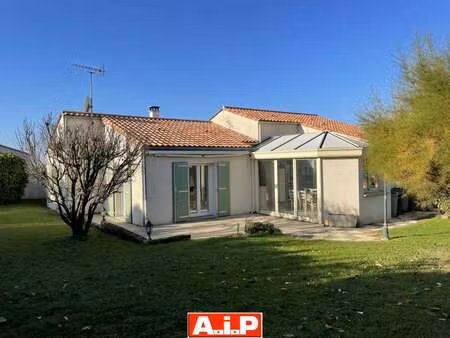 vente maison à pouzauges (85700) : à vendre / 135m² pouzauges