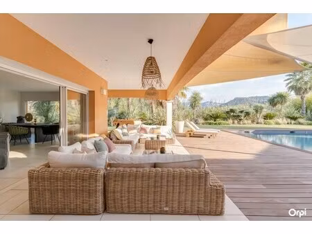 maison de luxe à vendre à peypin