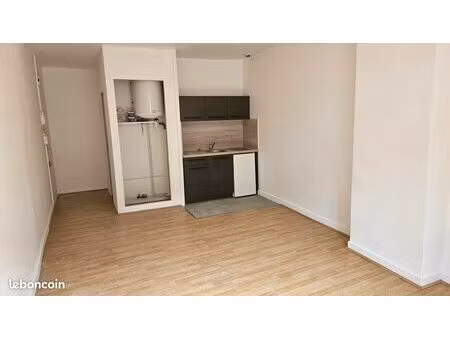 appartement 1 pièce 28m²