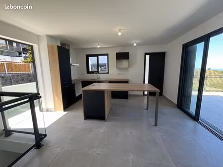 villa 4 pièces 103 m²