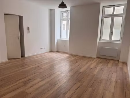 location appartement 2 pièces 44 m² à mazamet (81200)