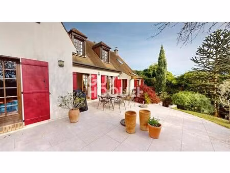 maison de 165m² dans secteur calme/ dpe en d au 01/01/2026