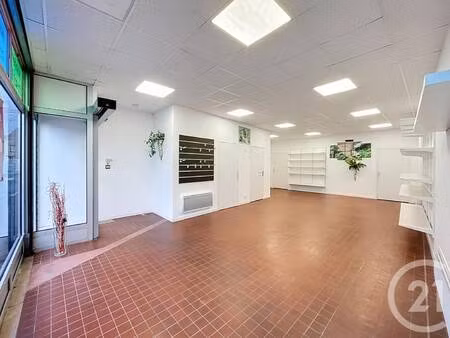 local commercial à vendre