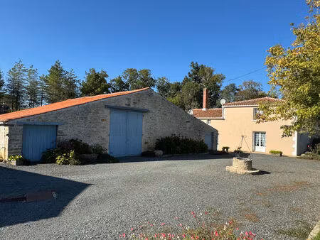 vente maison 4 pièces 126 m² saint-martin-lars-en-sainte-hermine (85210)
