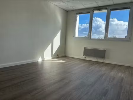 bureau à louer de 18.30 m²