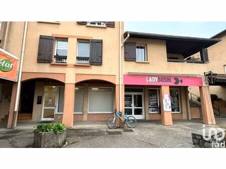 location local d'activités 98 m²