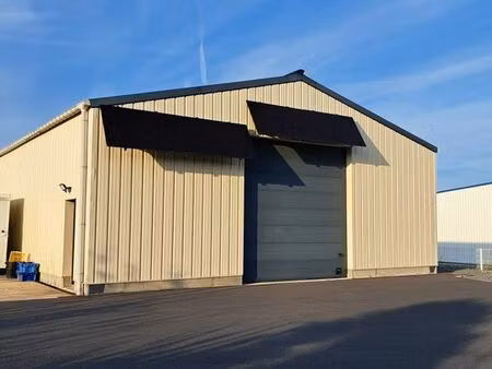 location hangar stockage de matériel