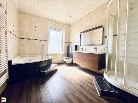 appartement 3 pièces 106 m²