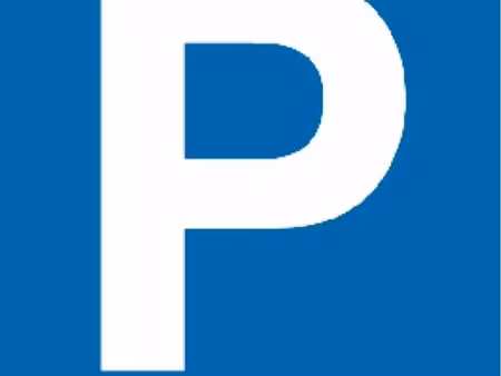 place de parking ■place de parking dans un parking sécurisé à double accès  derrière le cc