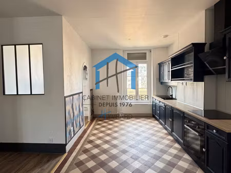 saint chamond - gare - t4 de 95m2 rénové avec parking