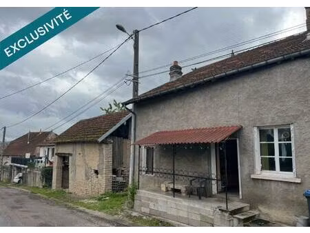maison à rénover près de gy avec jardin et grange