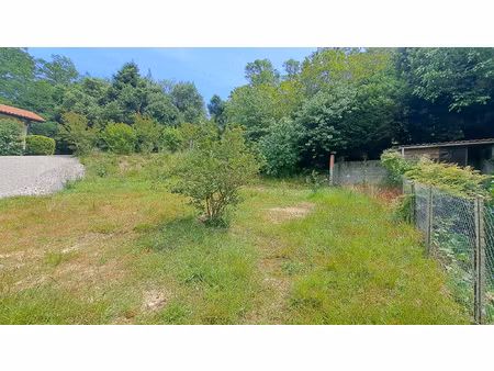 à vendre : terrain constructible à ondres - proche centre-vi
