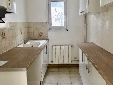 maison de ville à louer