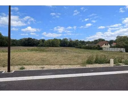 terrain constructible viabilisé à vendre
