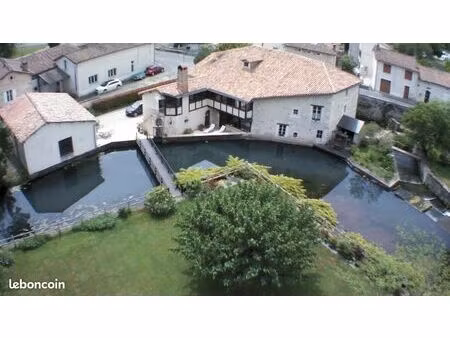 moulin 8 pièces 320 m²