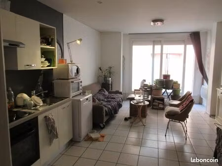 die - centre ville - appartement t2 - rdc – 40 50 m²