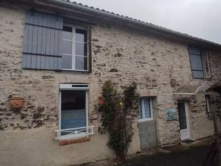 location maison meublé à saint-rémy-en-mauges (49110) : à louer meublé / 104m² saint-rémy-