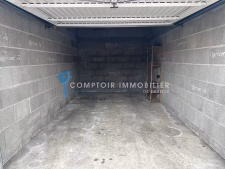 location parking 15 m² à auneau-bleury-saint-symphorien (28700)  90 €